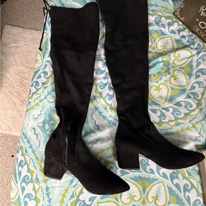Elegant Black Over-the-Knee Women's Boots